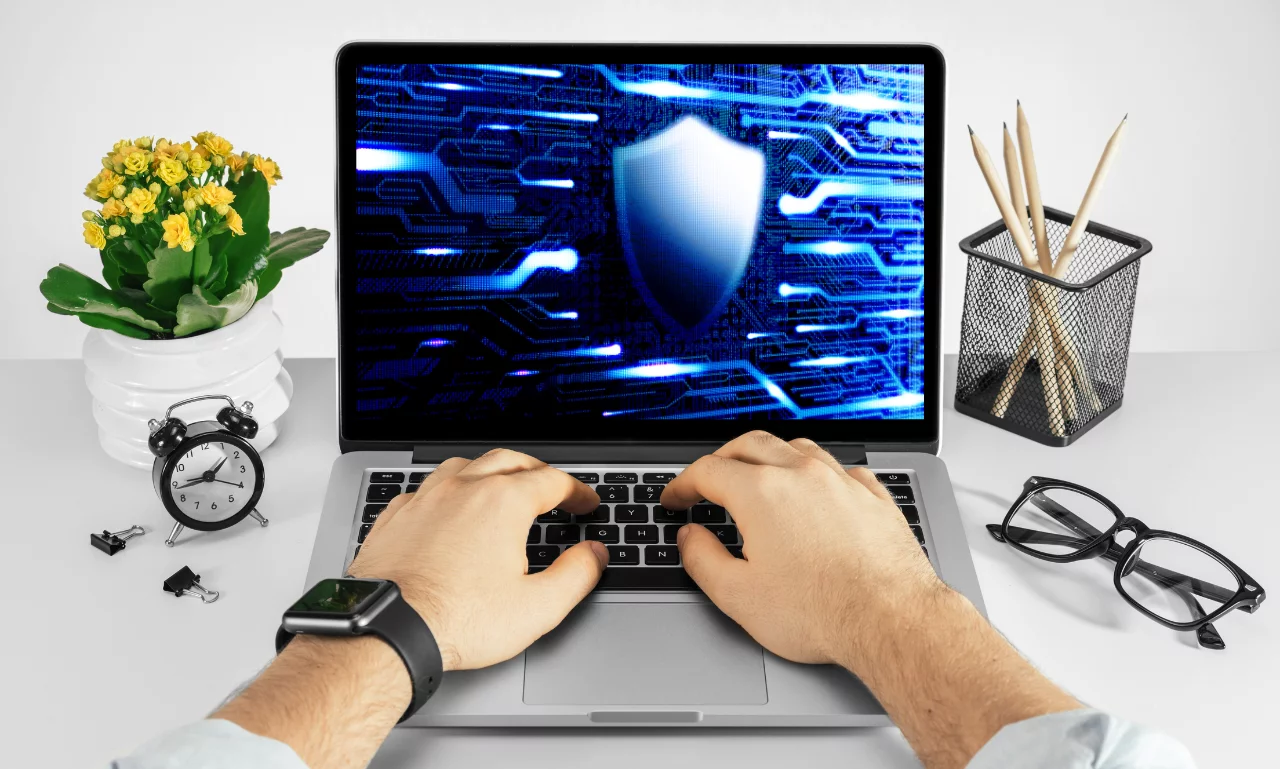 Kaspersky Standard 2024 (1 Device, 1 Year) - Kaspersky Key - GLOBAL: Security That’s Smart, Simple & Essential